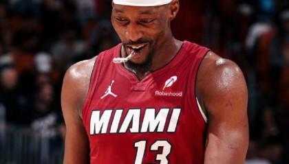 开云体育官网-杨毅：阿德巴约得83分，只能说这个时代NBA的数据掺多少水了